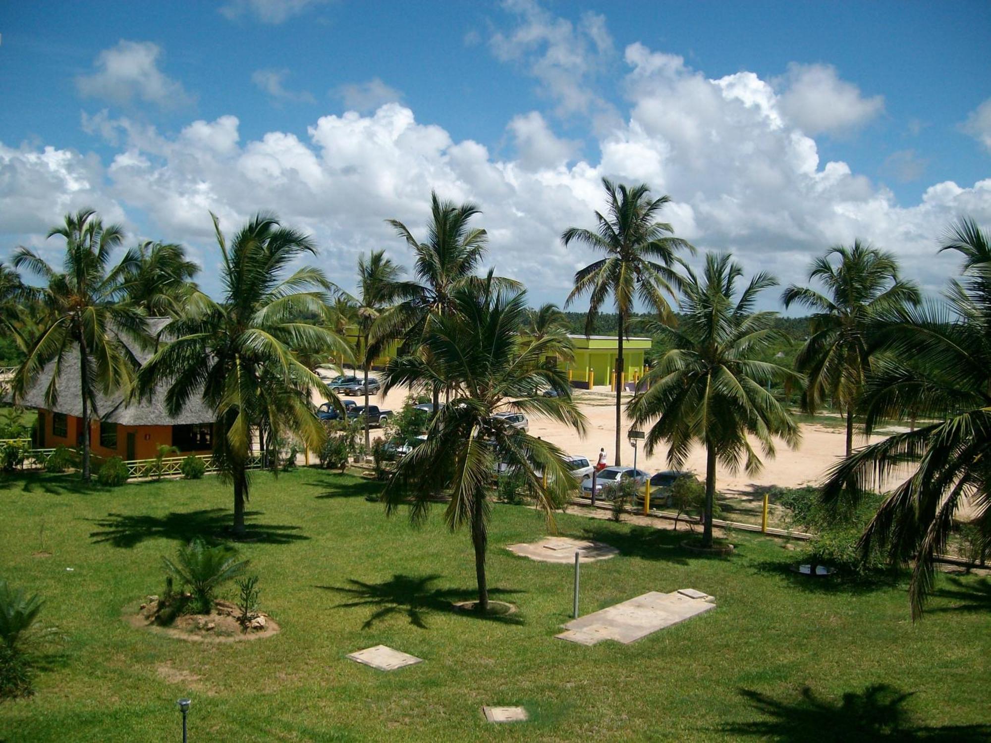South Beach Resort Dar es Salaam Esterno foto